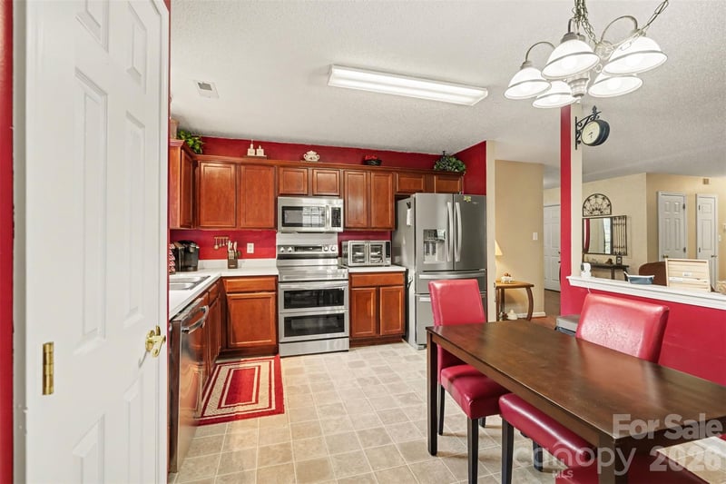 3806 Crimson Wing Dr, Indian Trail, NC 28079