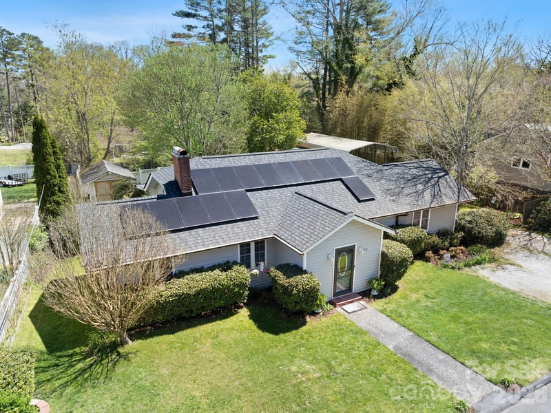 1614 Ridgewood Blvd, Hendersonville, NC 28791