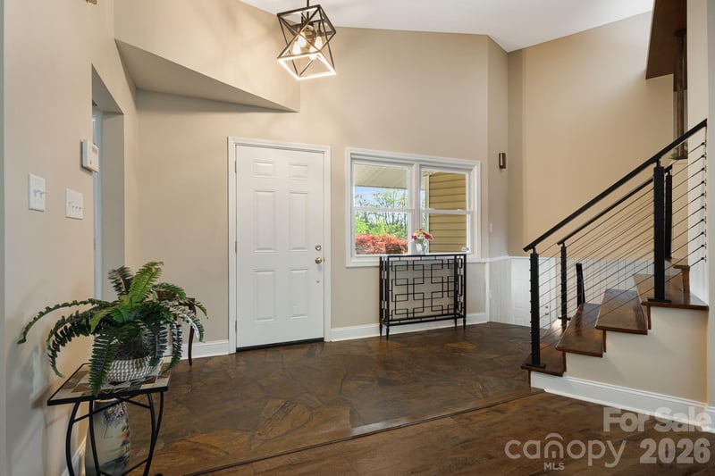 87 Oakview Rd, Asheville, NC 28806