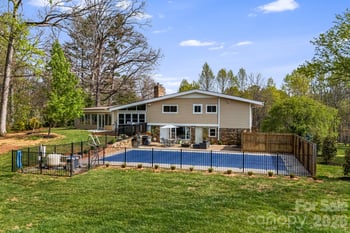 87 Oakview Rd, Asheville, NC 28806