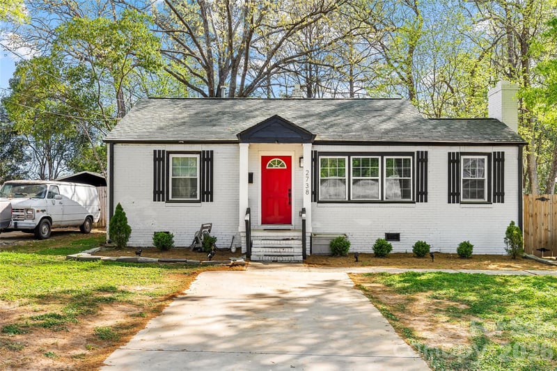 2738 Catalina Ave, Charlotte, NC 28206