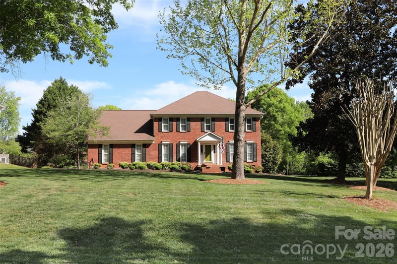 8810 Scarsdale Dr, Mint Hill, NC 28227