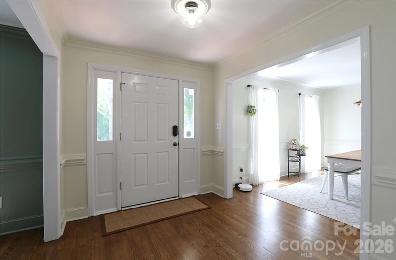 8810 Scarsdale Dr, Mint Hill, NC 28227