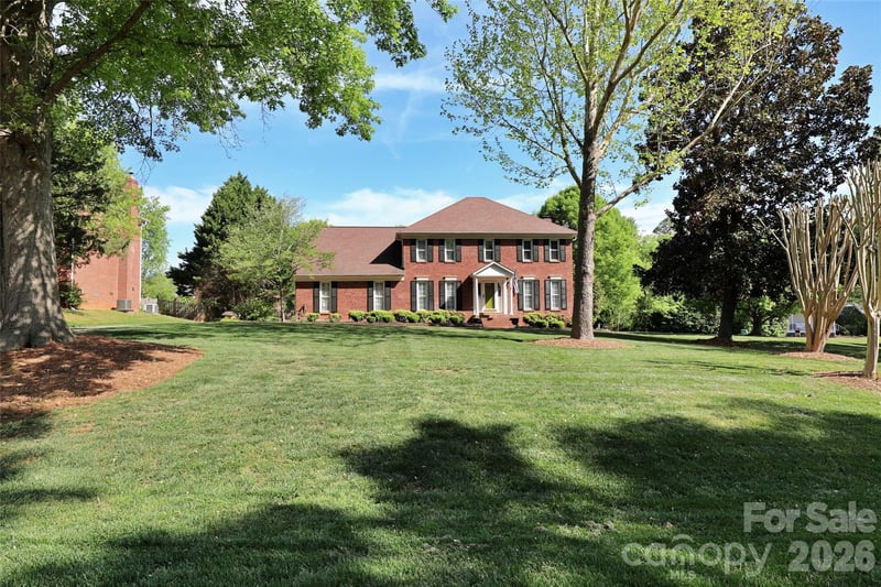 8810 Scarsdale Dr, Mint Hill, NC 28227