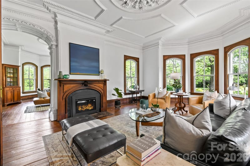 204 Lawson St, Hot Springs, NC 28743