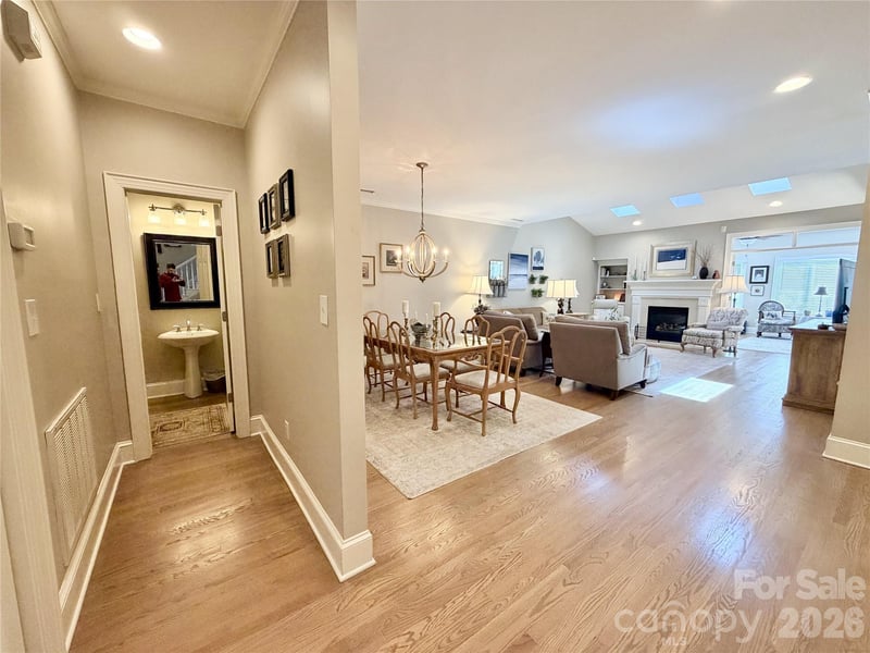 8964 Challis Hill Ln, Charlotte, NC 28226