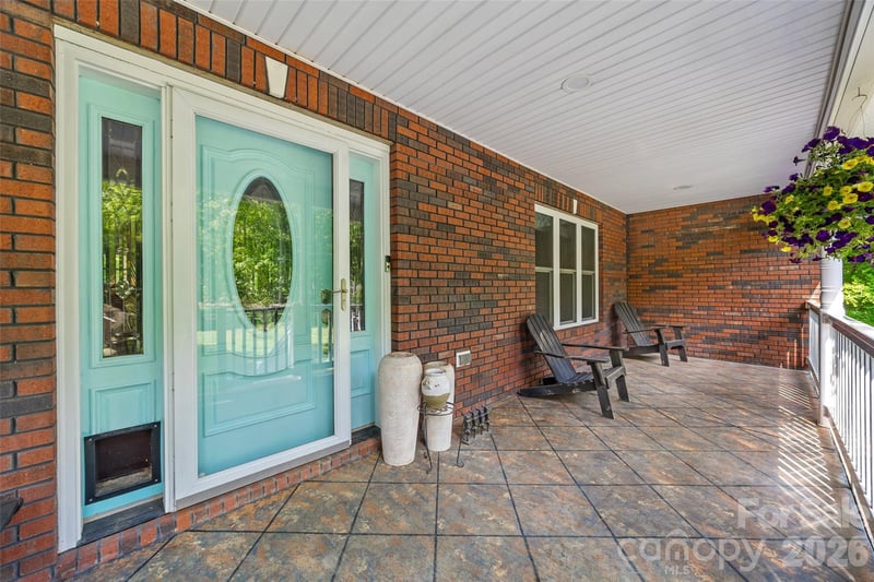 10545 Mount Holly Huntersville Rd, Huntersville, NC 28078