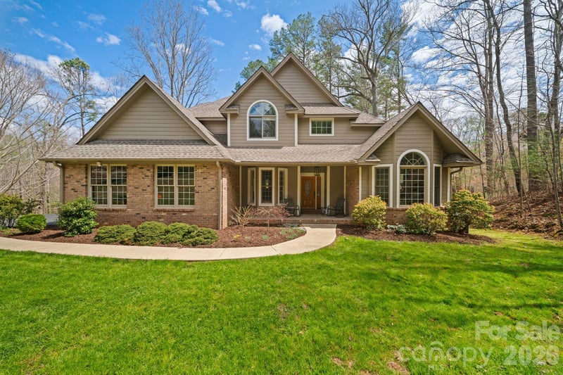 104 Black Hawk Rg, Weaverville, NC 28787