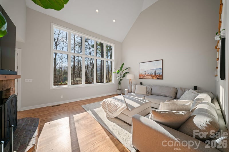 104 Black Hawk Rg, Weaverville, NC 28787