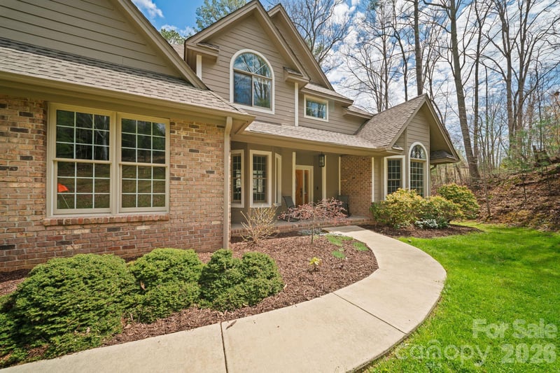104 Black Hawk Rg, Weaverville, NC 28787