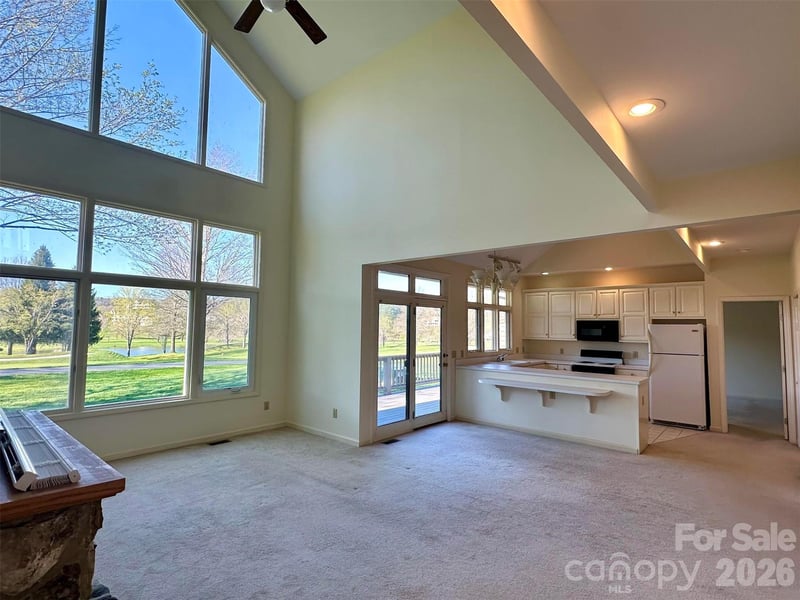 311 Landing Dr #E2, Jefferson, NC 28640