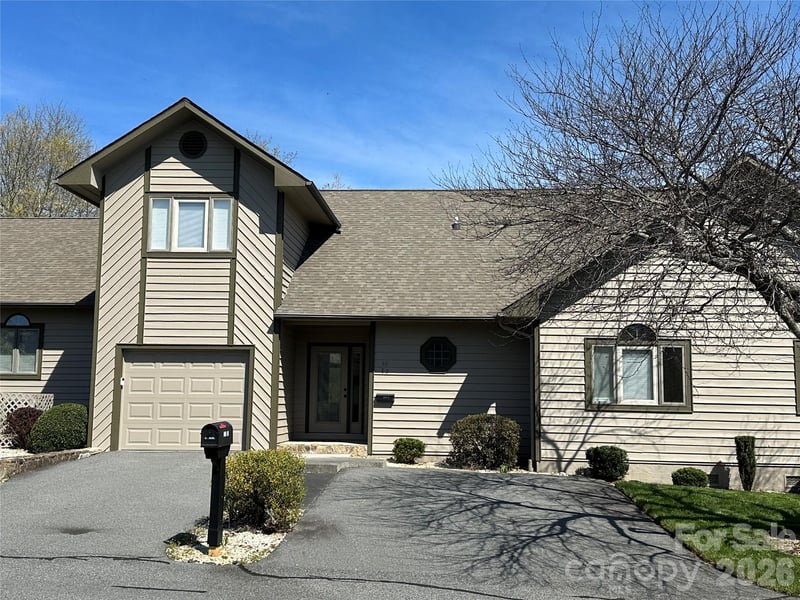 311 Landing Dr #E2, Jefferson, NC 28640