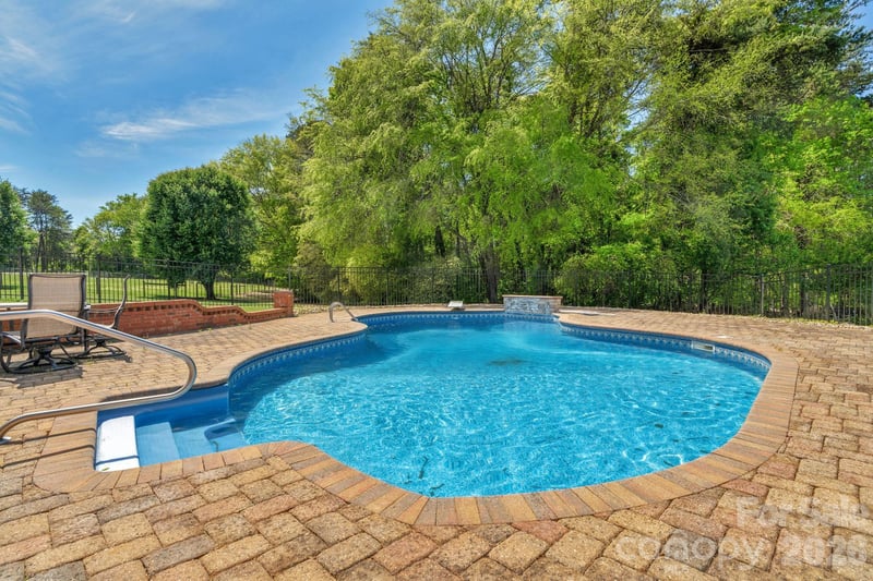 8698 Rocky River Rd, Harrisburg, NC 28075