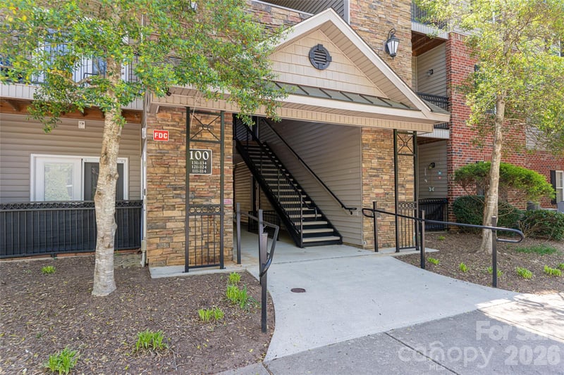 132 Appeldoorn Cir, Asheville, NC 28803