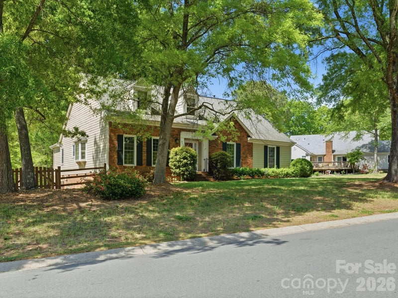 9437 Fairmead Dr, Charlotte, NC 28269