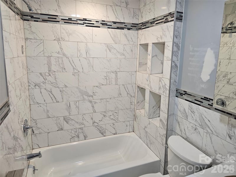 406 26th St, Hickory, NC 28602