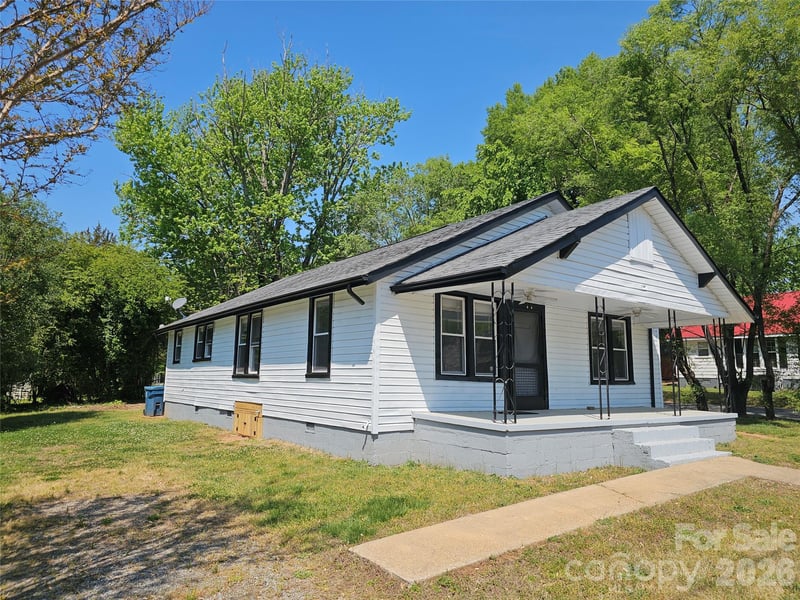 406 26th St, Hickory, NC 28602
