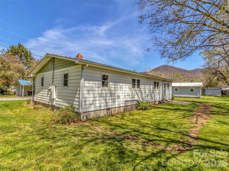 61 Indian Trail Loop, Waynesville, NC 28786