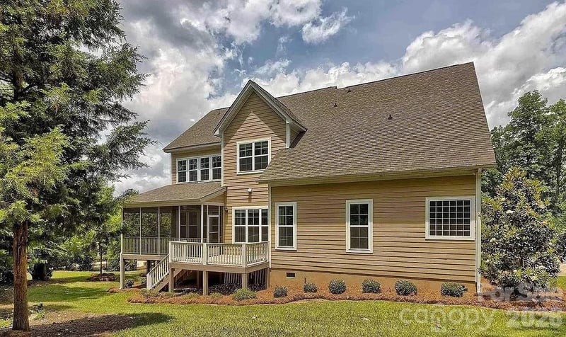 242 Wren Creek Cir, Blythewood, SC 29016