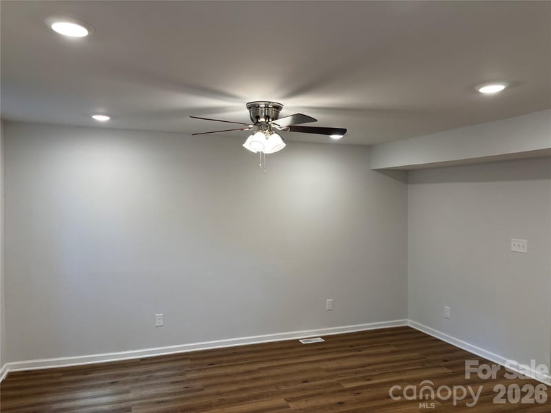 6211 Spanish Oak Rd, Charlotte, NC 28227