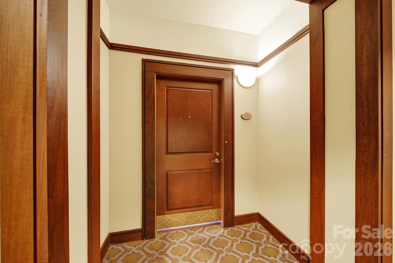 400 Church St #516, Charlotte, NC 28202
