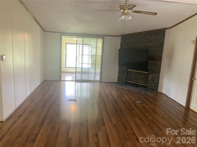 47 Eve Dr, Asheville, NC 28806