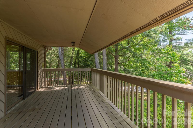 1101 Timber Trl, Asheville, NC 28804