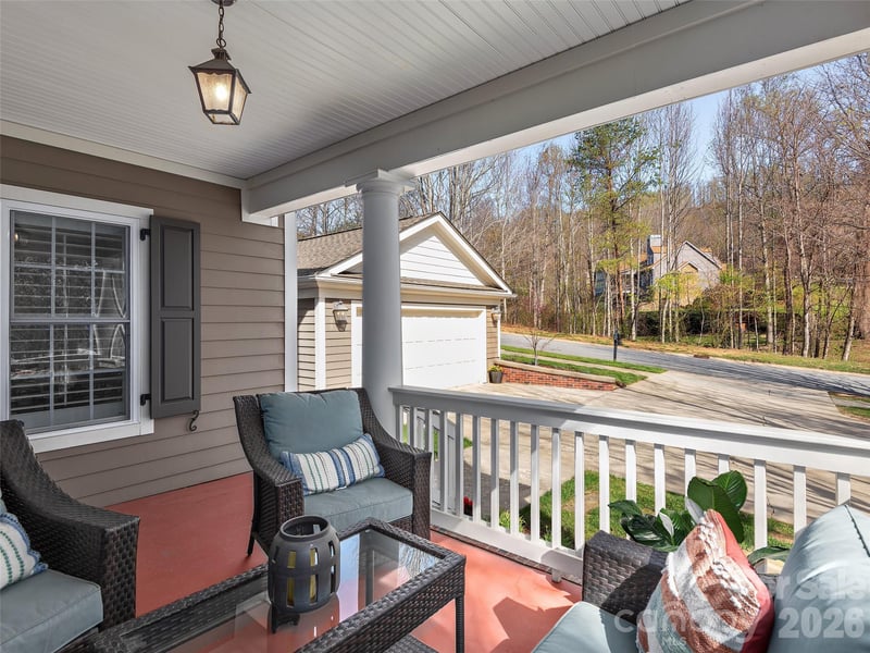 1672 Olmsted Dr, Asheville, NC 28803