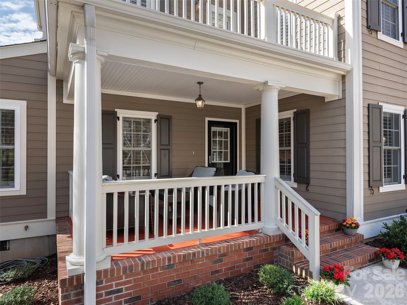 1672 Olmsted Dr, Asheville, NC 28803