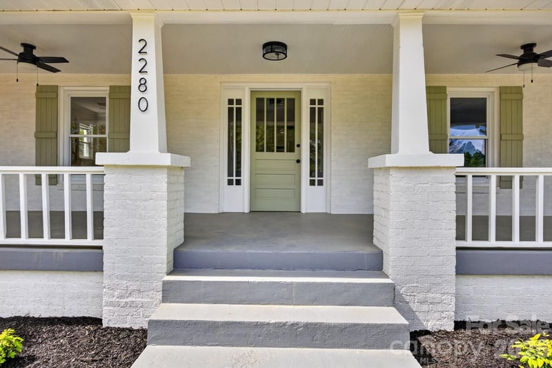 2280 Darwick Rd, Winston Salem, NC 27127
