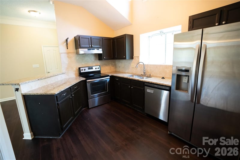 10737 Spruce Mountain Rd, Charlotte, NC 28214