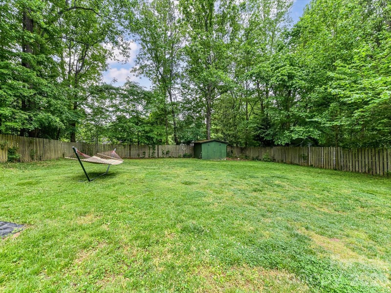 119 Cliffwood Cir, Mooresville, NC 28115