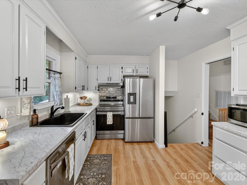 119 Cliffwood Cir, Mooresville, NC 28115