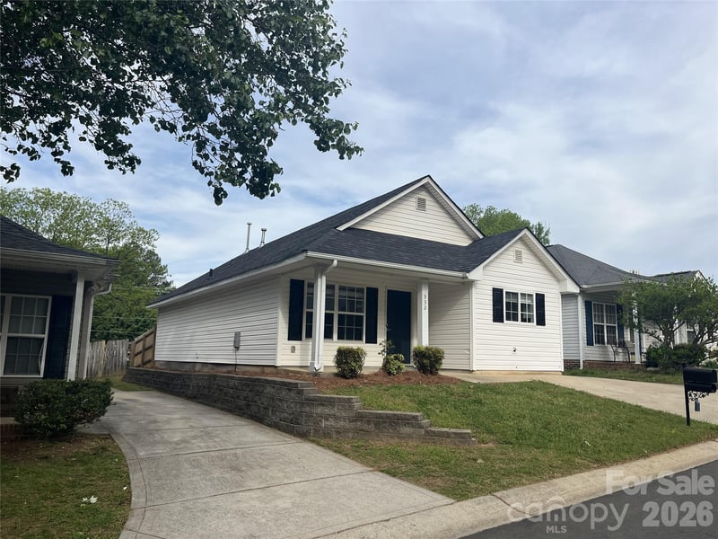 332 Cassidy Ln, Mooresville, NC 28115