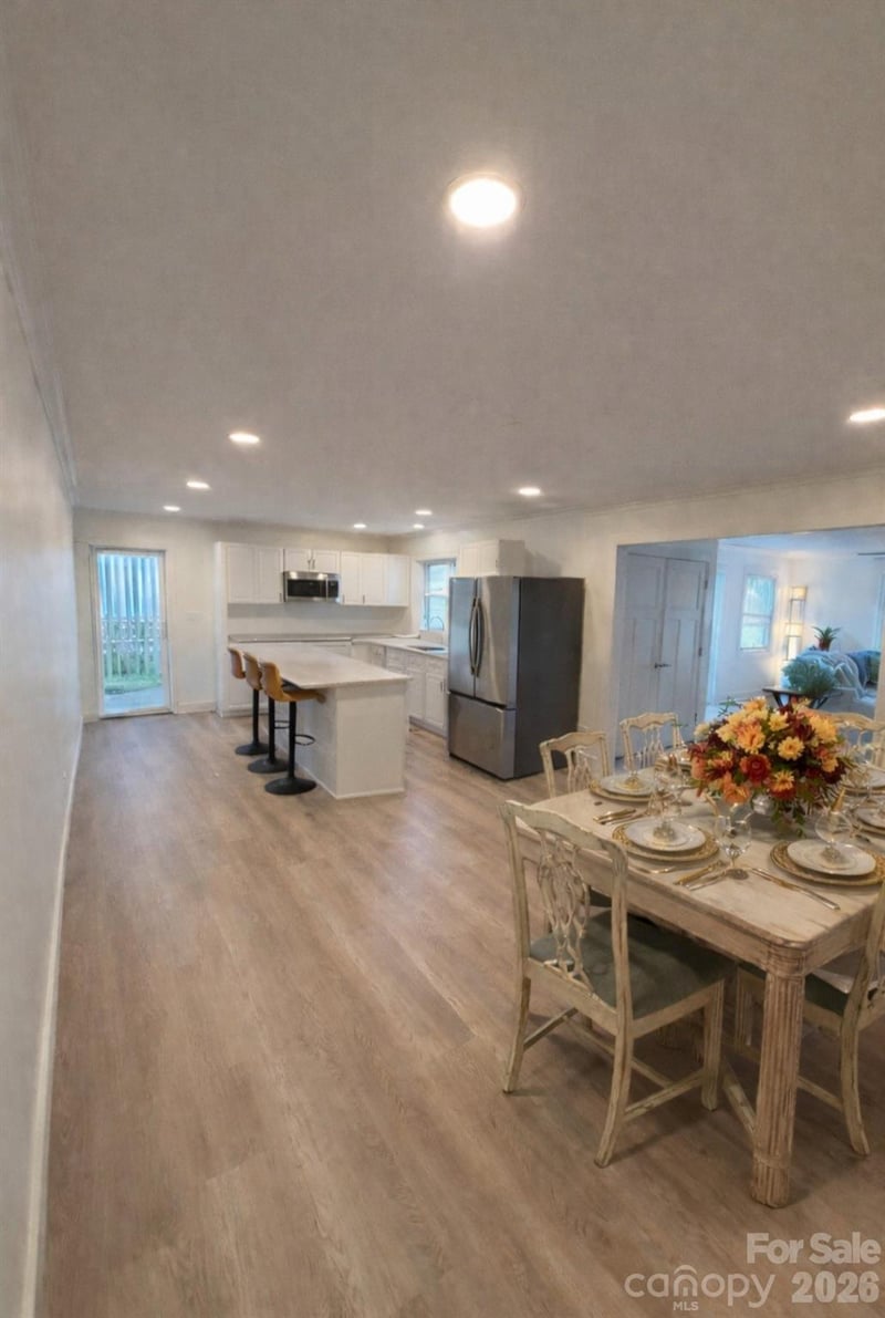 421 Kingfield Dr, Concord, NC 28027