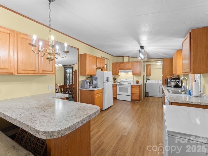 301 Matthew Ln, Canton, NC 28716