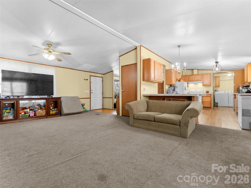 301 Matthew Ln, Canton, NC 28716