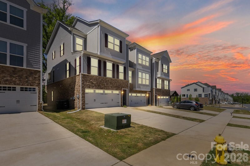 9866 Oaklawn Blvd, Huntersville, NC 28078