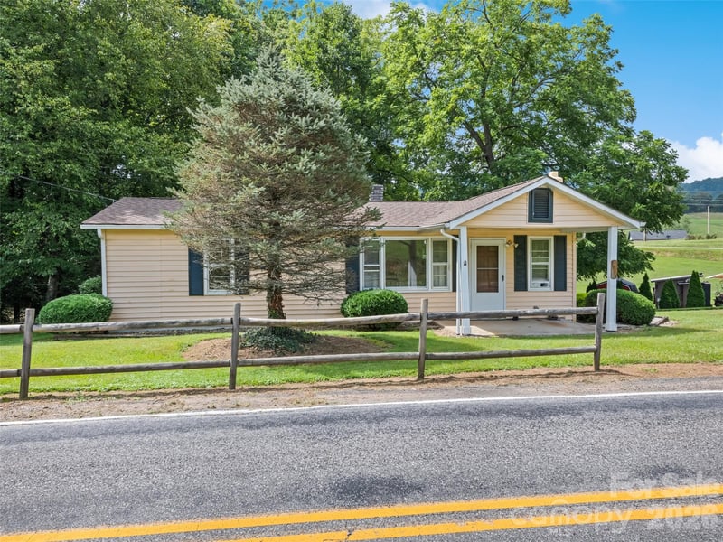 1714 Iron Duff Rd, Waynesville, NC 28785