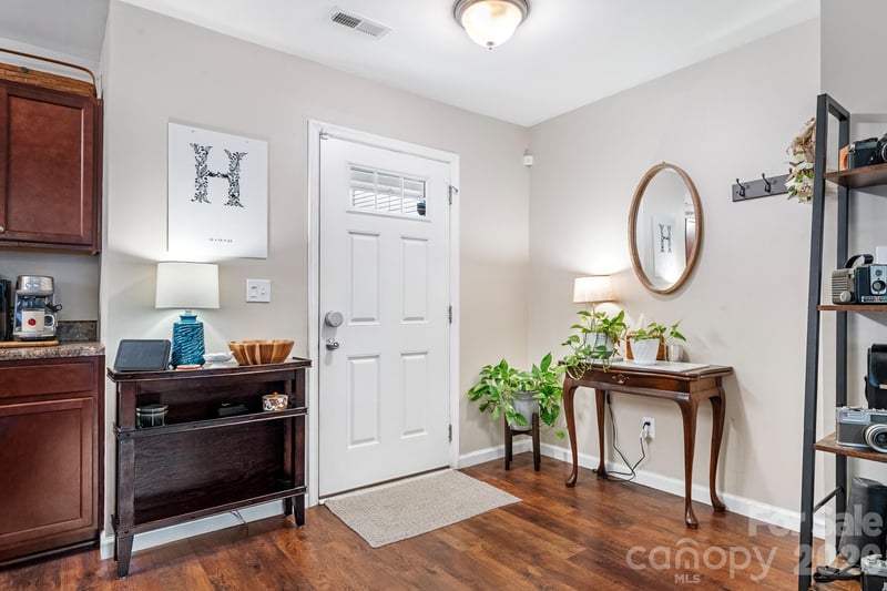 1631 Hooper Ct, Charlotte, NC 28212
