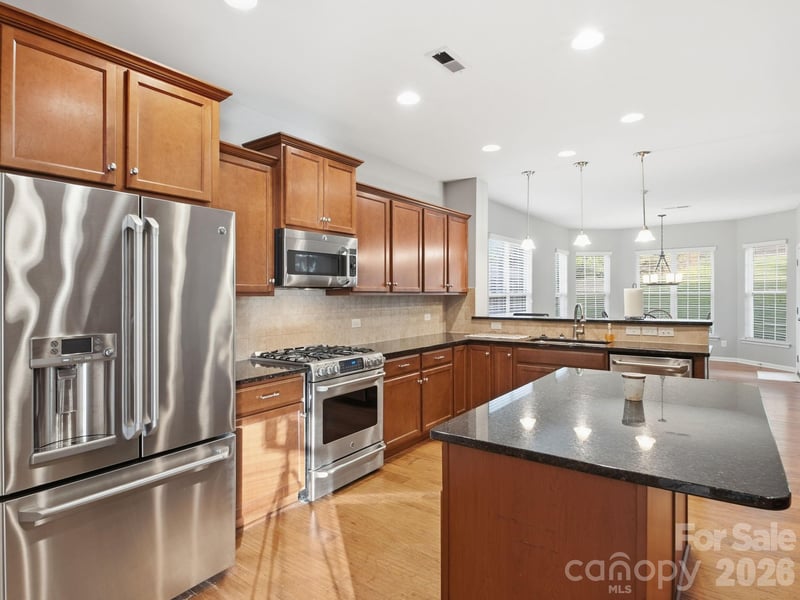 14703 Brannock Hills Dr, Charlotte, NC 28278