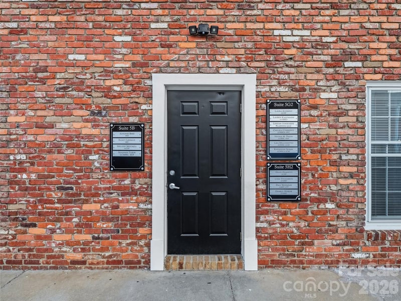 5 Doctors Pk #H2, Asheville, NC 28801