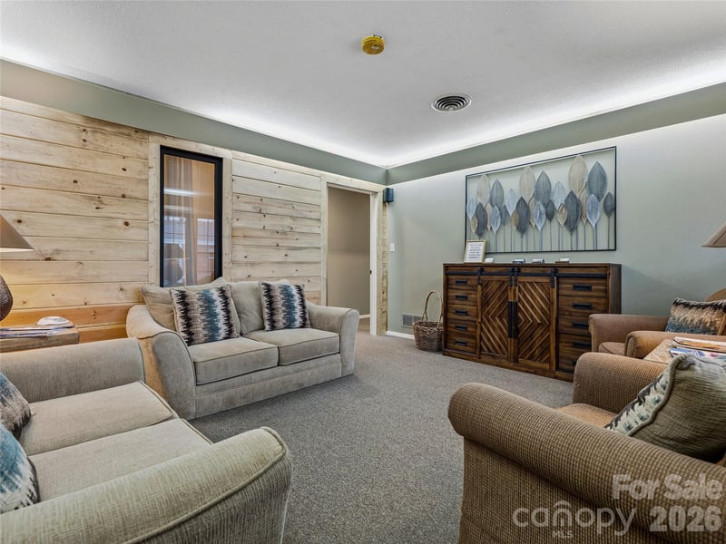 5 Doctors Pk #H2, Asheville, NC 28801