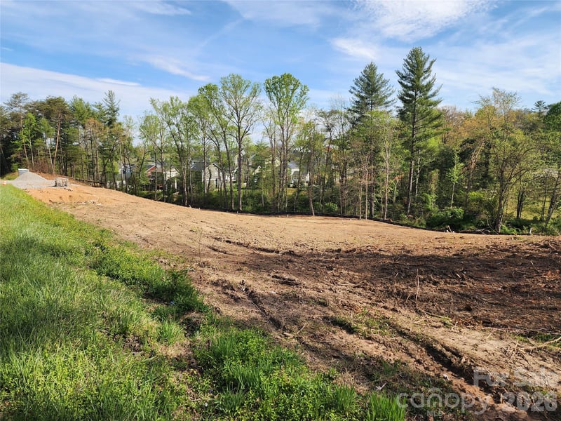 99999 Riverside Dr, Asheville, NC 28804