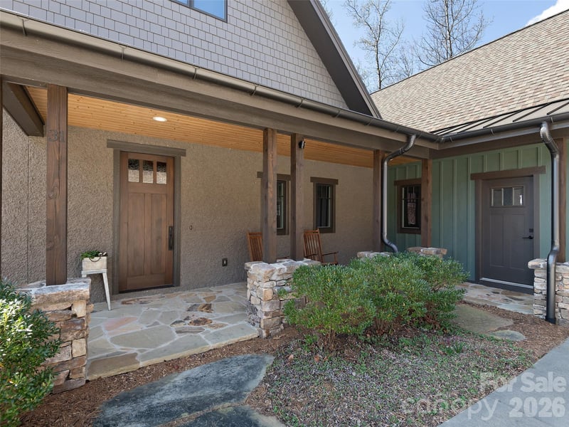 31 Wonderland Ridge Ln, Fairview, NC 28730