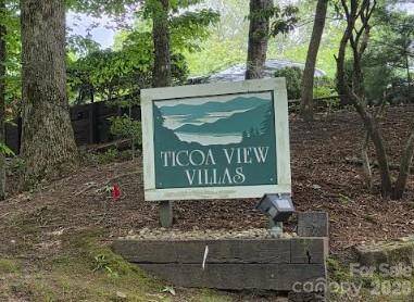 283 Tinequa Dr, Brevard, NC 28712