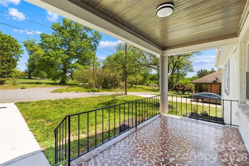 226 Planetree Dr, Belmont, NC 28012