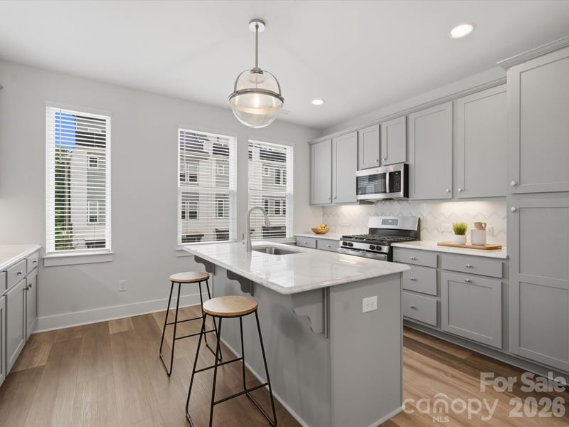 606 West End Dr, Charlotte, NC 28208