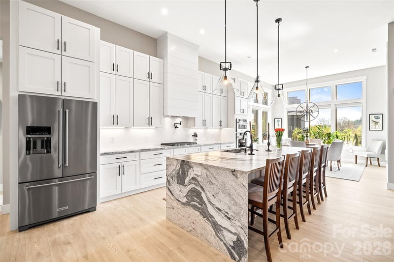 480 Daniel Circle Dr, Mills River, NC 28759