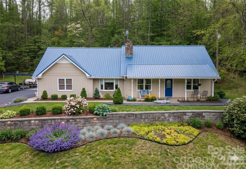 444 Martin Branch Rd, Leicester, NC 28748